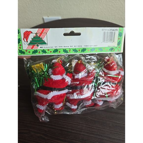 Vintage Misco Santas And Gifts Flocked Plastic Christmas Miniatures -New! 3" - Picture 4 of 7